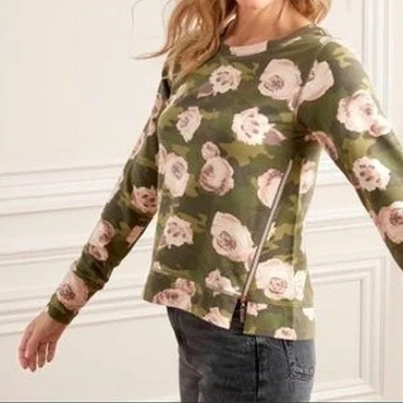 Stella & Dot Crush It Pullover in Green and Pink Camo Rose Pattern Size Large - Picture 4 of 12